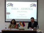Հանդիպում Հայաստանում Հնդկաստանի դեսպան Նիլակշի Սահա Սինհայի հետ